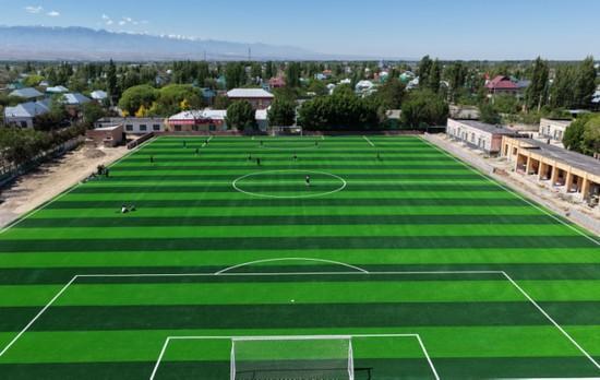 百家乐网站-新疆伊宁一青年投资500万元，在当地自建FIFA标准足球场